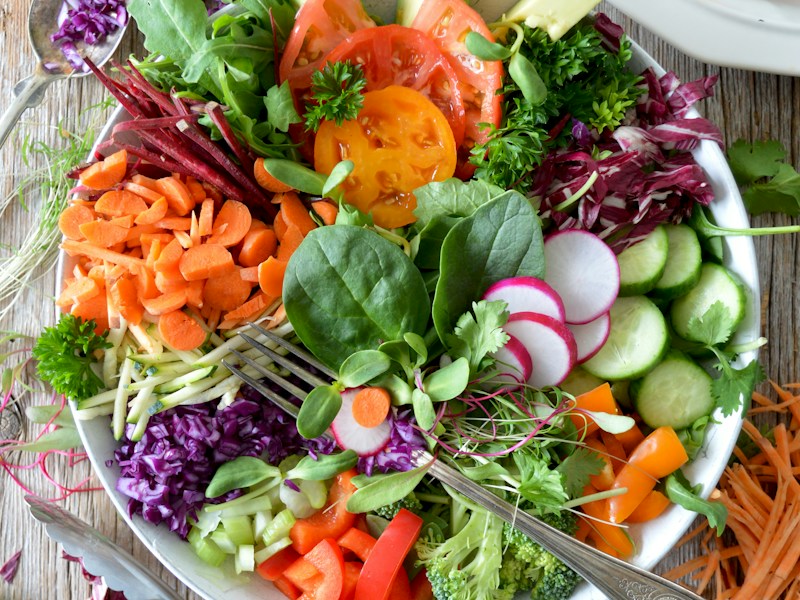 Vegan Meal Prep Sonntag 🥦🥕 5 Mahlzeiten für die Woche vorbereitet in 2 Stunden. Weniger Stress, gesünder essen, Geld sparen!